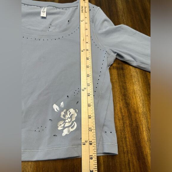 Athleta Shanti Eyelet Top in Begonia Blue Star Size Large - Picture 8 of 9